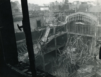 Ooit een parel van de art nouveau, na 22 mei 1967 een grote ruïne. (Bron: veriteperdue.wordpress.com)